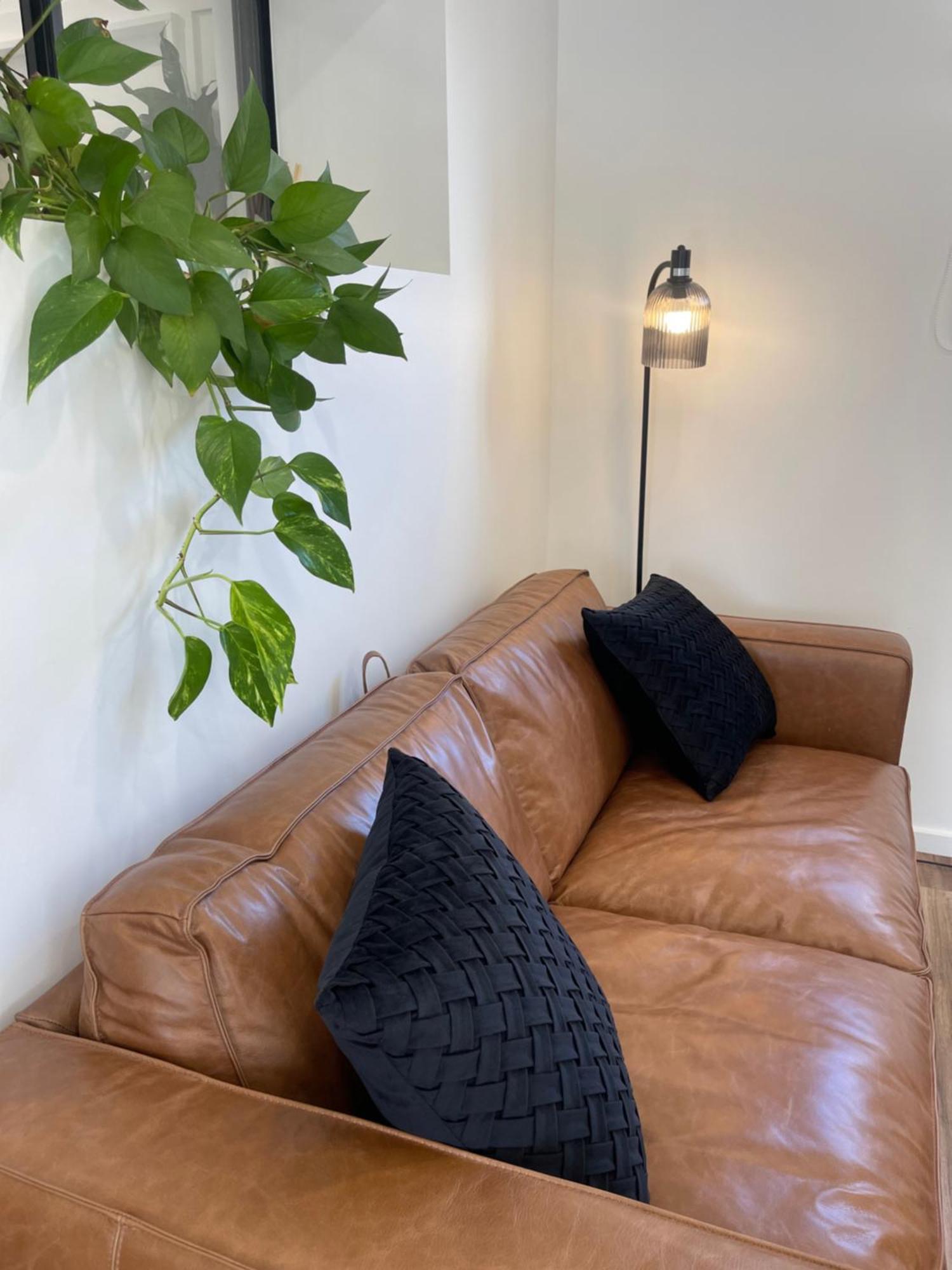 24c - Modern 2br In *